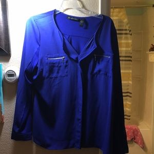 Long sleeve business attire shirt